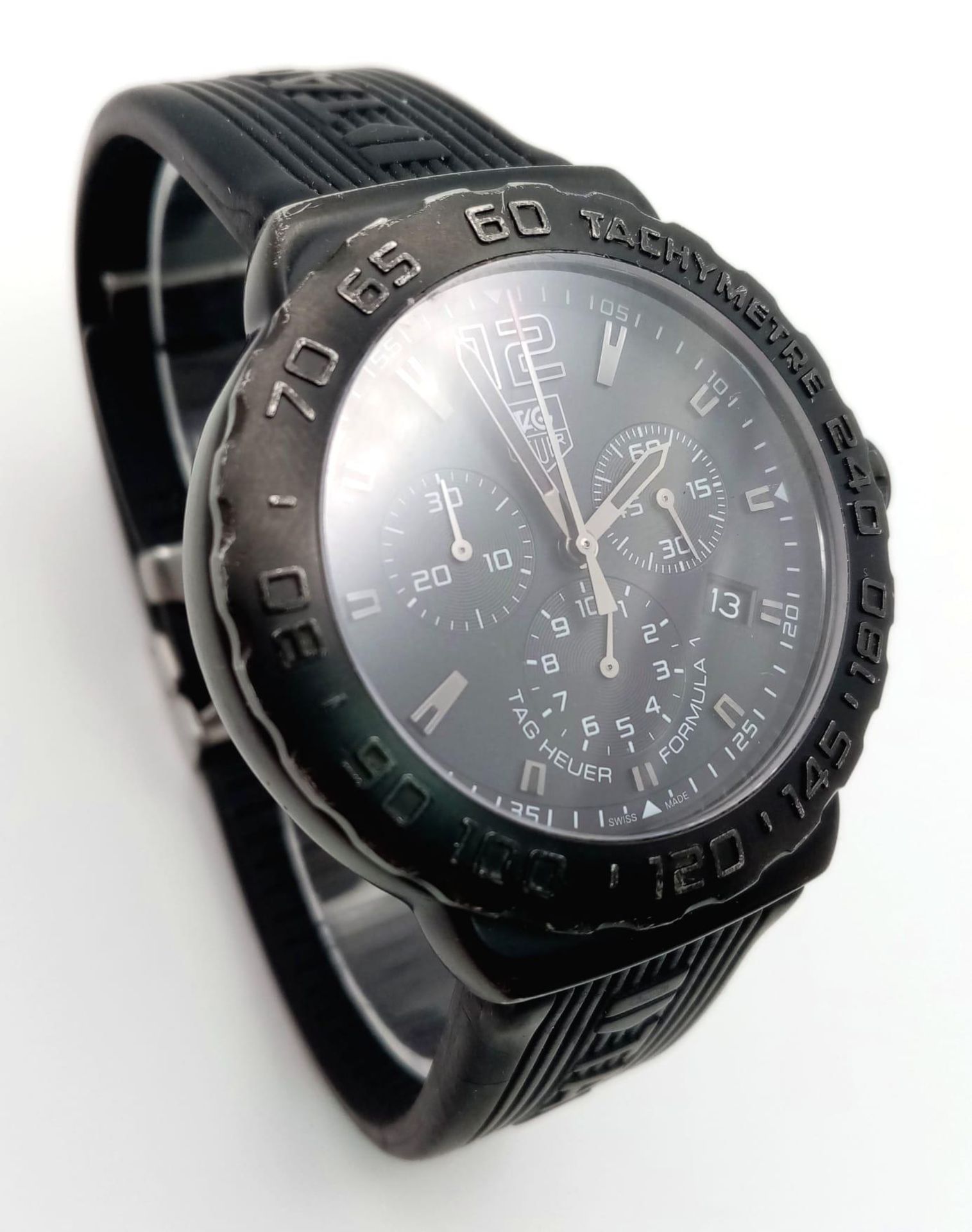 A Tag Heuer Formula 1 Chronograph Gents Quartz Watch. Black Tag rubber strap. Black dial with - Bild 3 aus 10