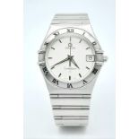 An Omega Quartz Mid-Size Unisex Watch. Stainless steel bracelet and case - 34mm. White dial with