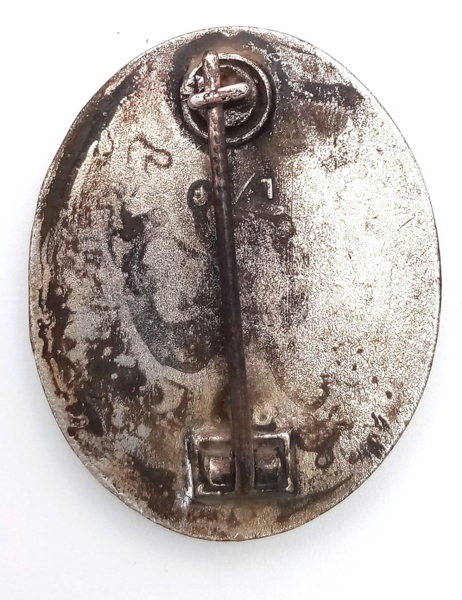 3rd Reich Silver Wound Badge. Awarded for being wounded 3 or 4 times. Ldo Numbered L/56 For Robert - Image 2 of 2