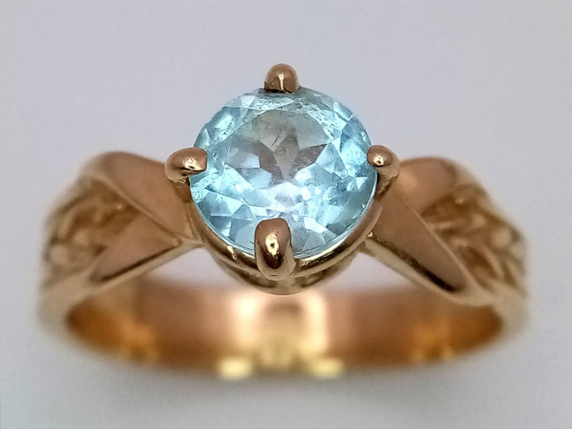 A Vintage 14K Yellow Gold Aquamarine Ring. Size K 1/2. 3.6g total weight. - Image 2 of 5