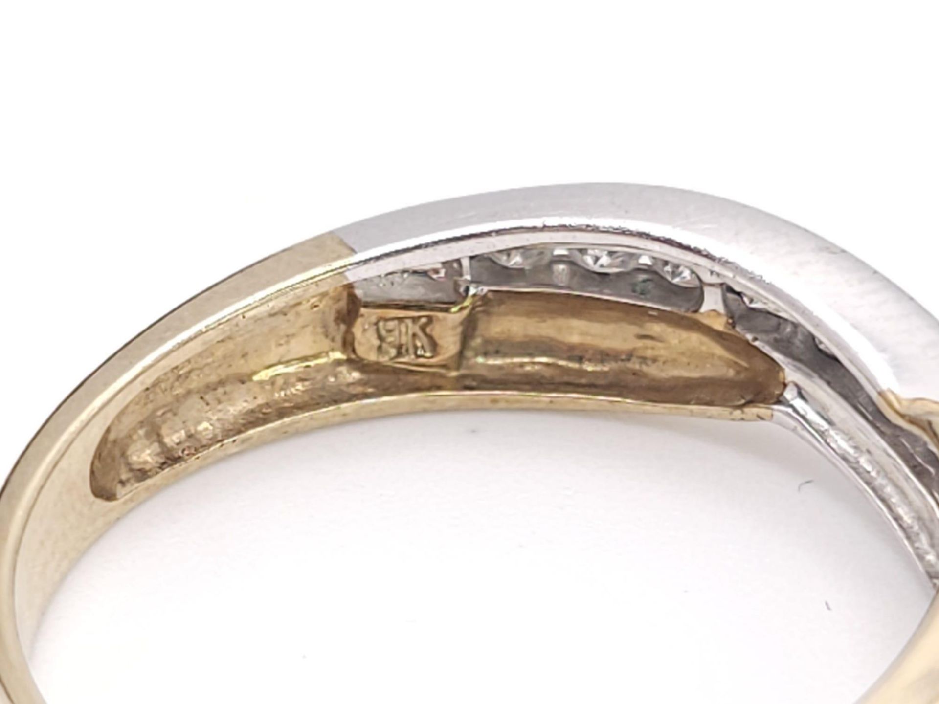 A 9K Yellow Gold and Diamond Half-Eternity Ring. 0.22ctw. 2.3g total weight. Size P. - Bild 6 aus 7
