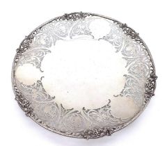 A Vintage Sterling Silver Pierced and Ornate Decorative Fruit Bowl. 27cm diameter. Hallmarks for