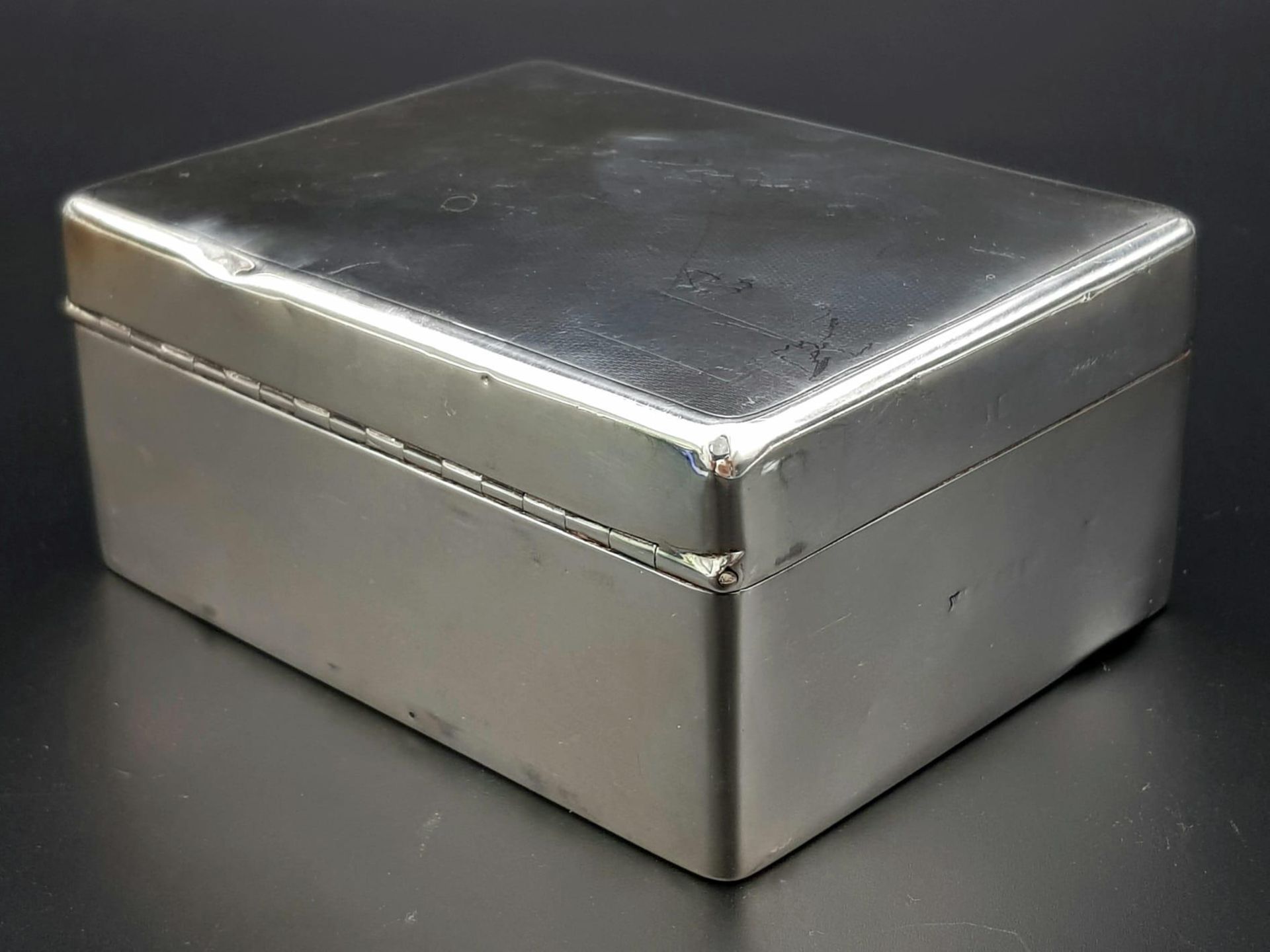 A vintage sterling silver cigarette box with wooden line. Total weight 351.85G. Dimension: L15.5cm X - Image 5 of 9