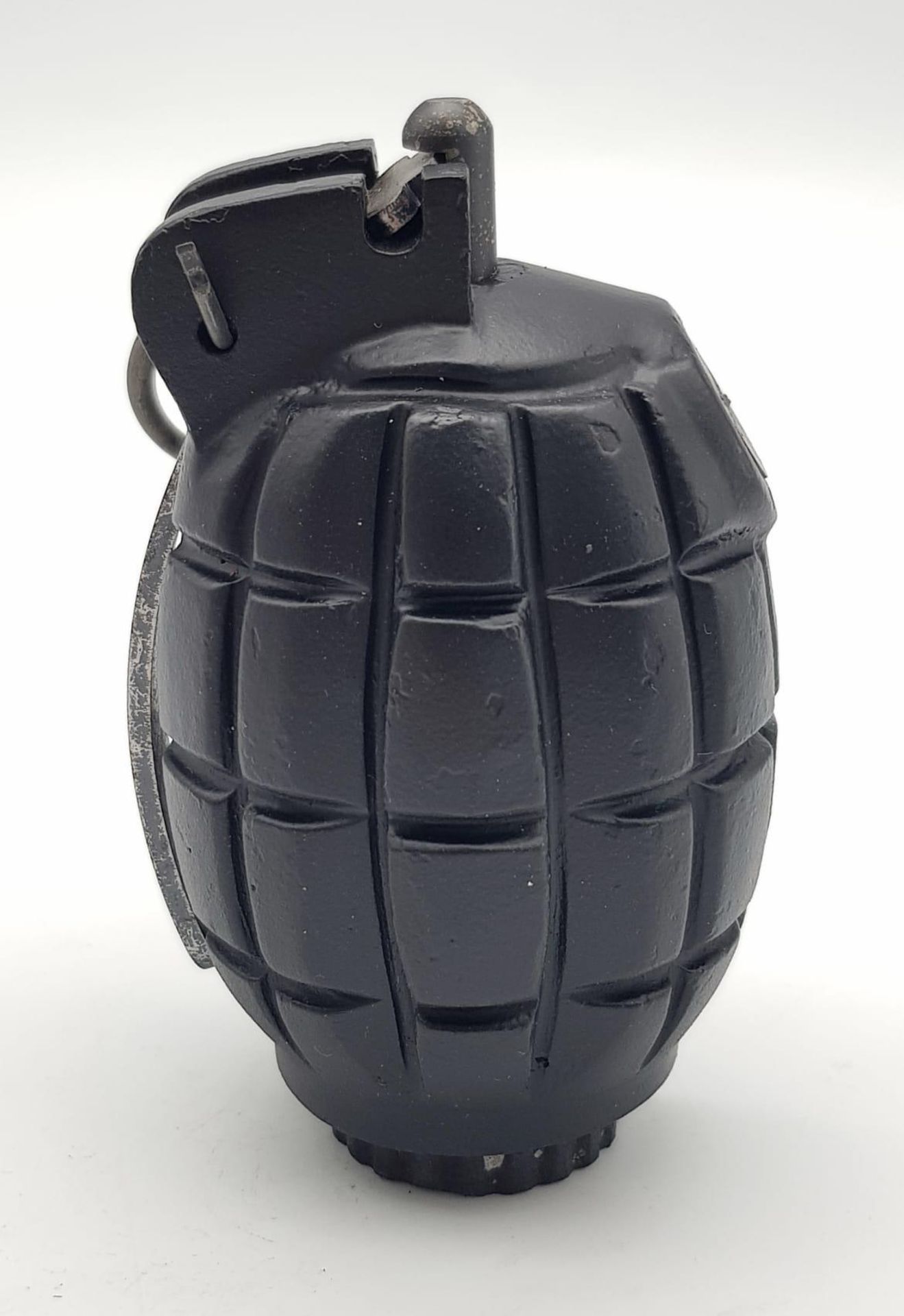 INERT WW2 British Cutaway No 36 Mills Grenade. UK Mainland Sales Only - Image 3 of 6