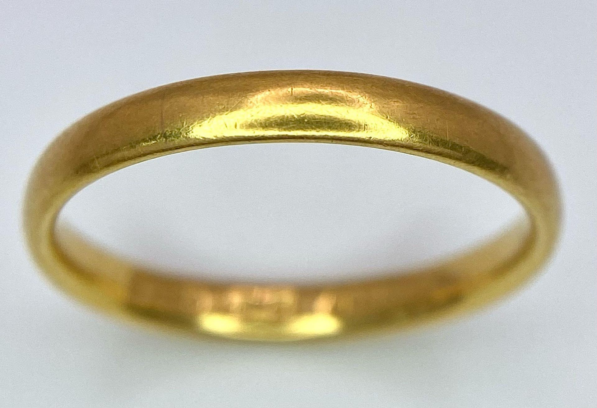 A Vintage 22k Yellow Gold Band Ring. 3mm width. Size L. 2.85g weight. Full UK hallmarks. - Image 2 of 4