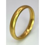 A Vintage 22K Yellow Gold Band Ring. 3mm width. Size K. 4g weight. Full UK hallmarks