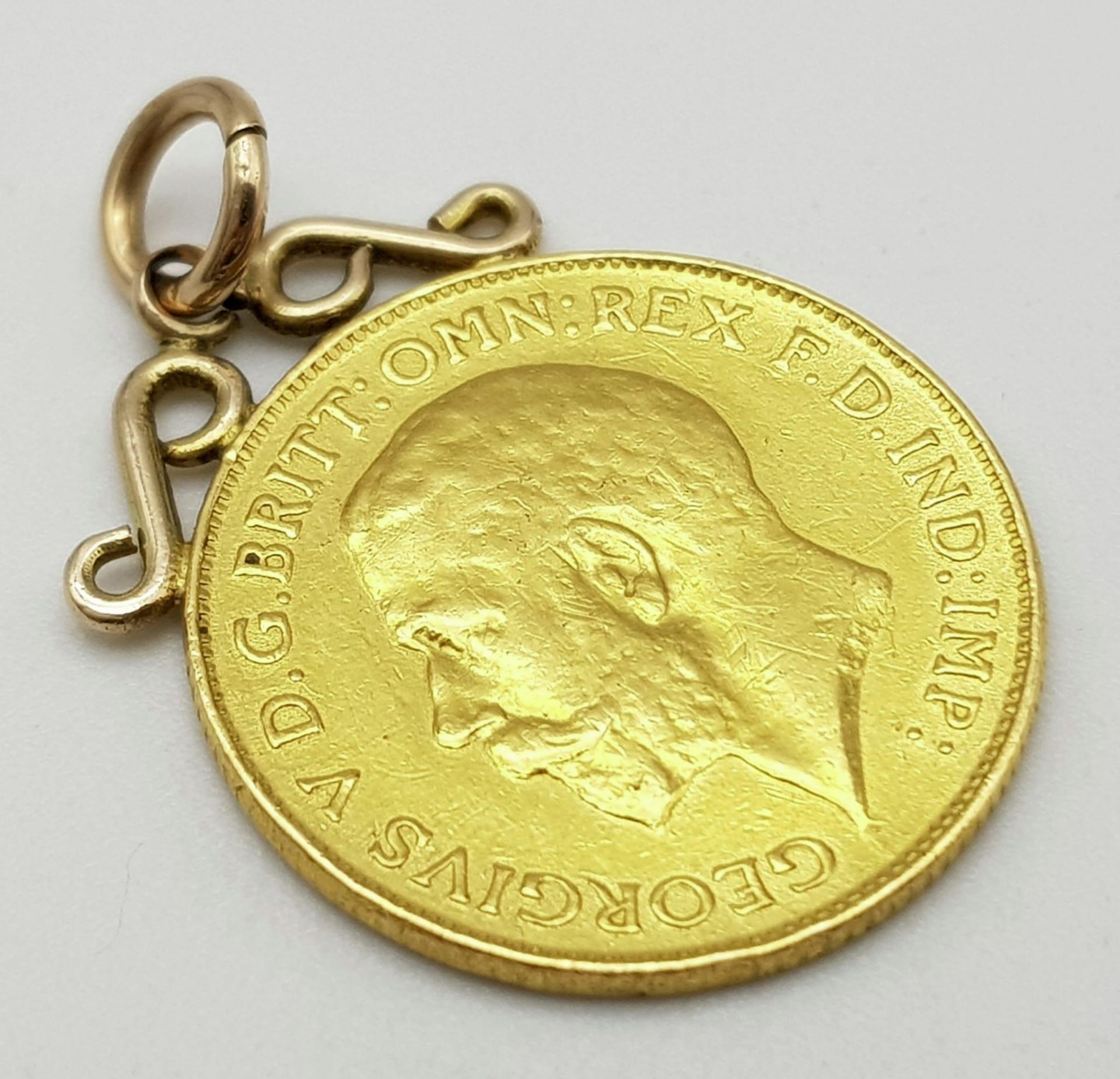 A 1912 King George V half sovereign pendant, total weight: 4.4 g - Image 2 of 4