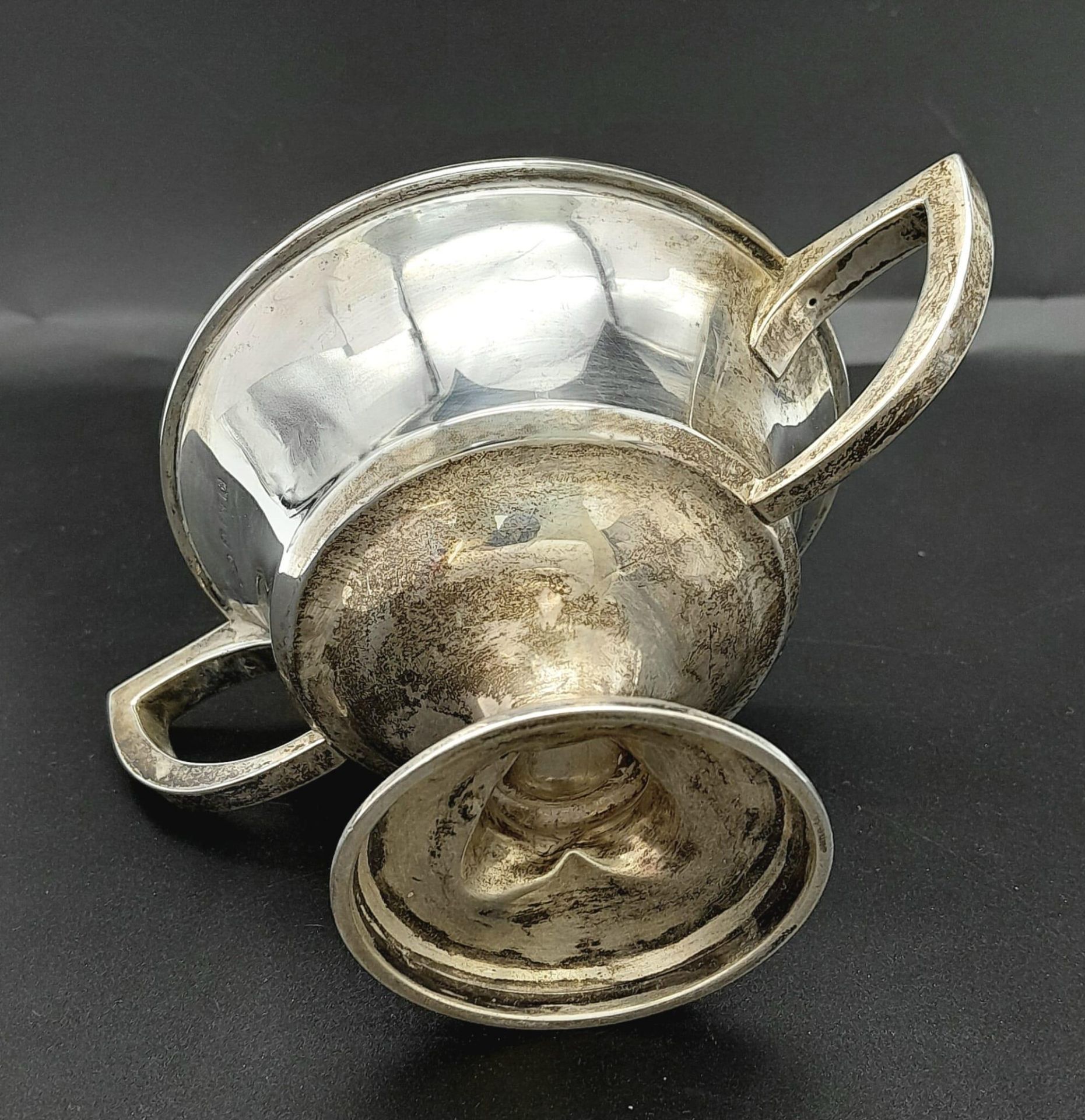 An Antique Small Sterling Silver Two Handled Trophy. Hallmarks for Birmingham 1918. 9cm tall. 121g - Image 5 of 6