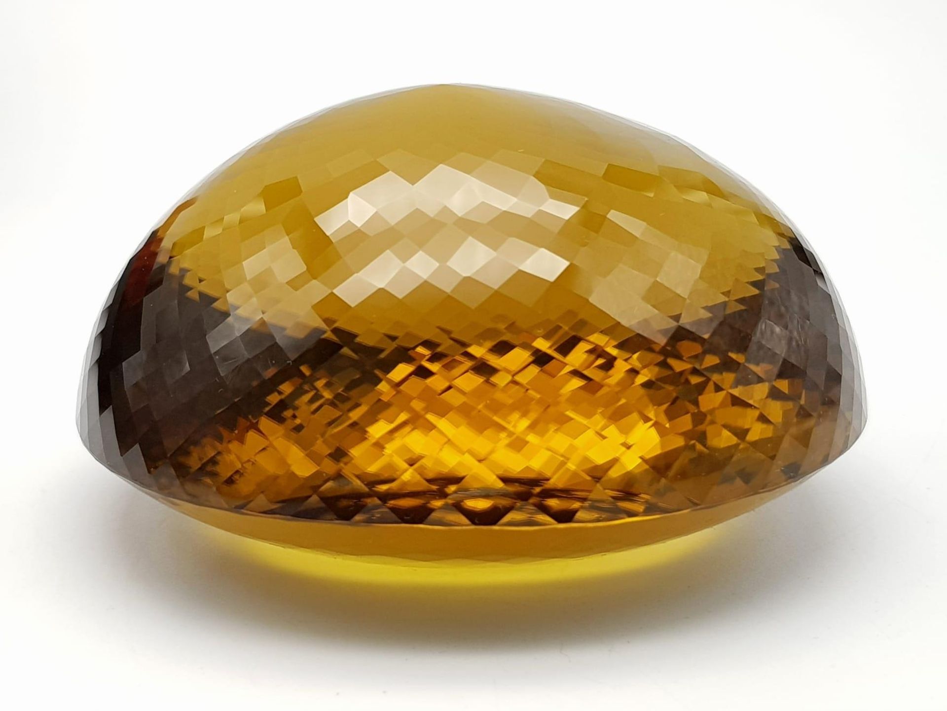 An Immense 3632ct Citrine Quartz Gemstone. Oval cut and beautifully faceted. 10 x 9cm. Comes with - Image 6 of 13