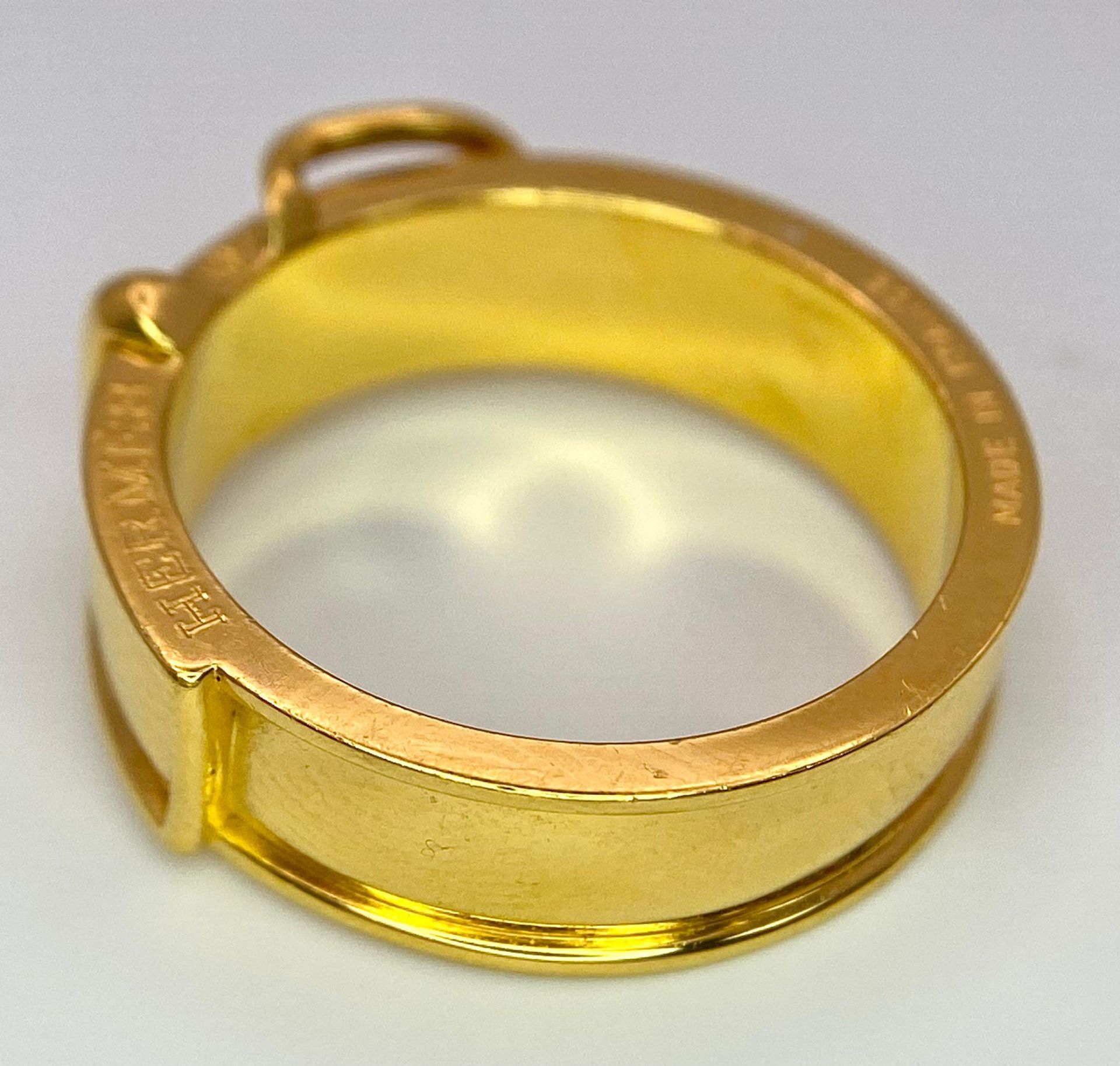 A Gold Plated Hermes Designer Belt Buckle Ring. Size S. - Image 8 of 8