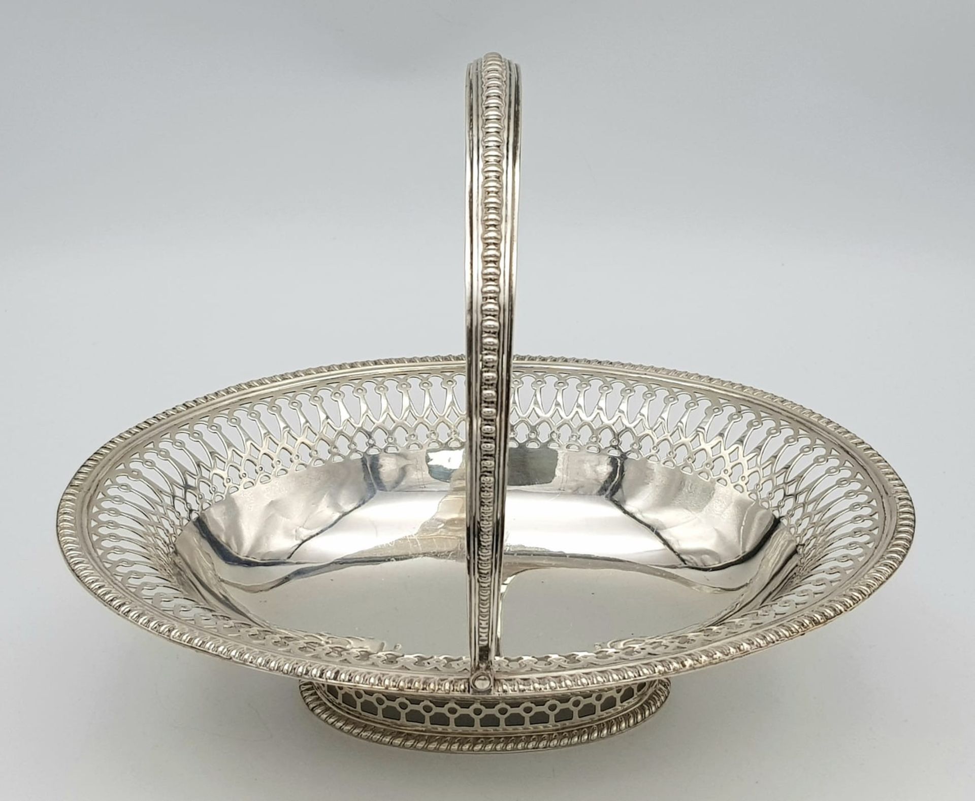 An Antique Sterling Silver Oval Swing Handled Cake/Bread Basket. Pierced geometric and beaded - Image 4 of 9