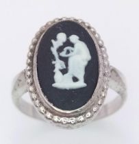 A Hallmarked 1978 Vintage Silver Black Cameo Ring by Wedgwood Size O. This is the more scarce