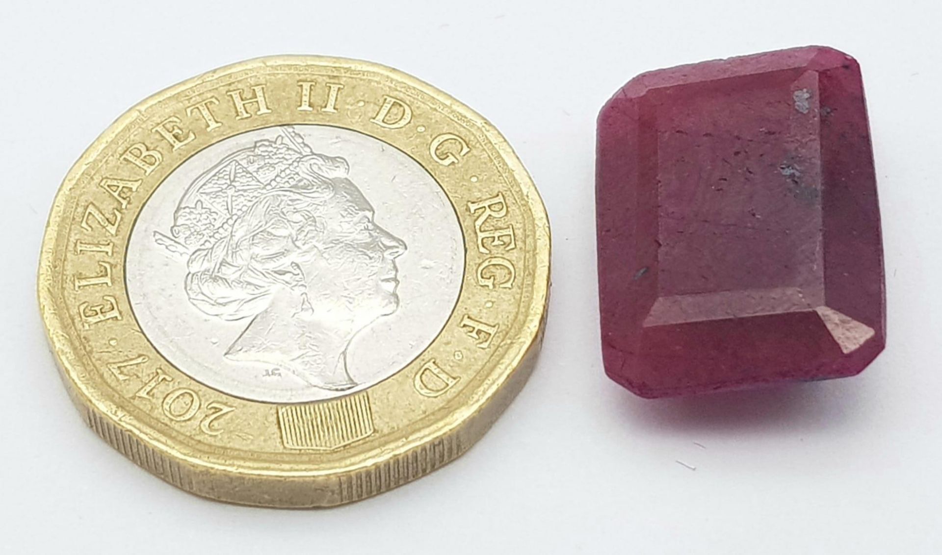 A 17.05ct Faceted African Ruby, Rectangular Shape, GLI Certified. Ref: CV50 - Image 3 of 4