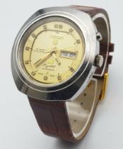 A Vintage 21 Jewels Ricoh Automatic Gents Watch. Brown leather strap. Stainless steel case - 40mm.