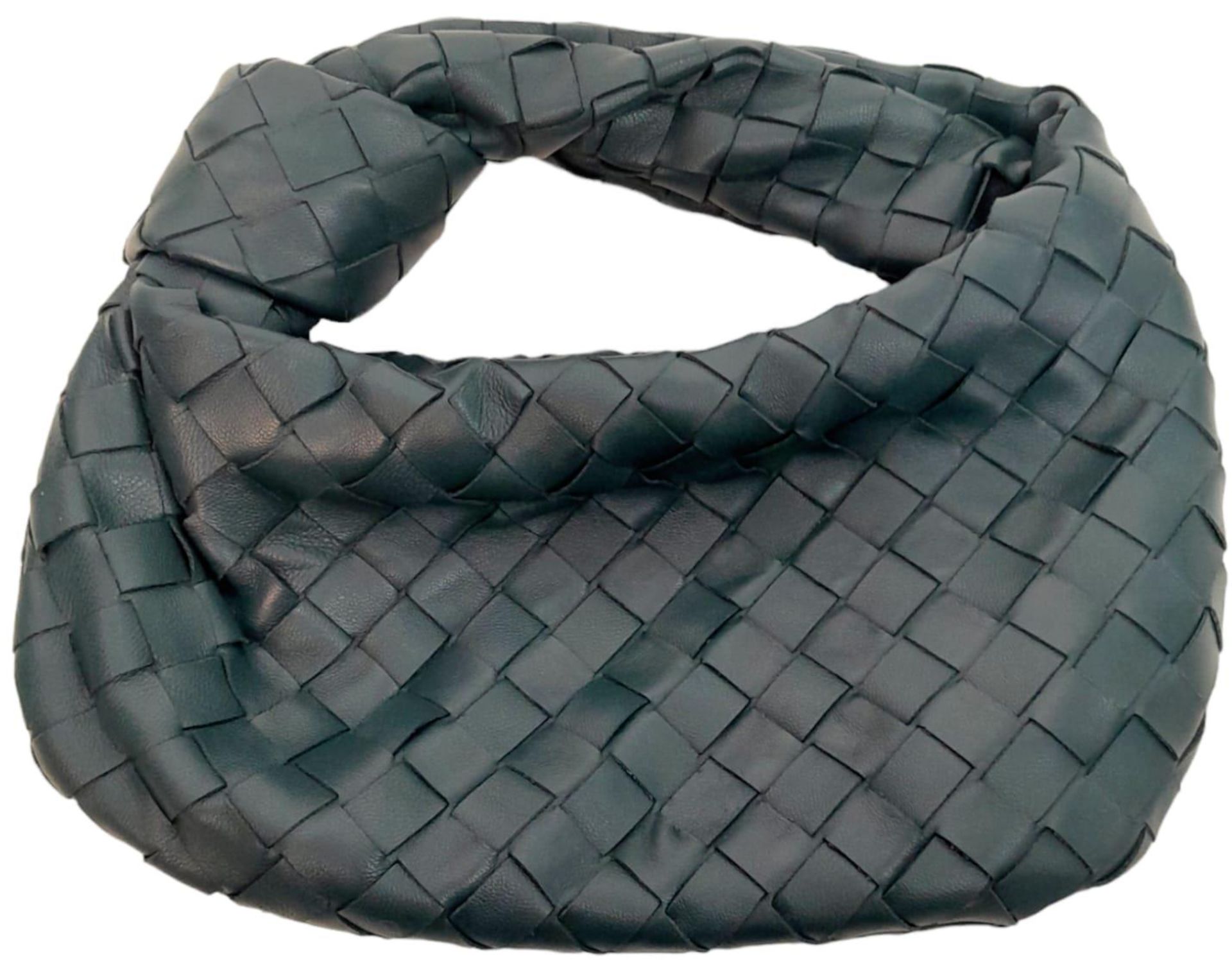 A Bottega Veneta Jodie bag, green colour, dimensions: 23 x 25 x 5 cm - Image 2 of 4