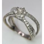 A UNIQUE DESIGNED 18K WHITE GOLD DIAMOND SPLIT RING, APPROX 0.40CT DIAMONDS, WEIGHT 4.9G SIZE O