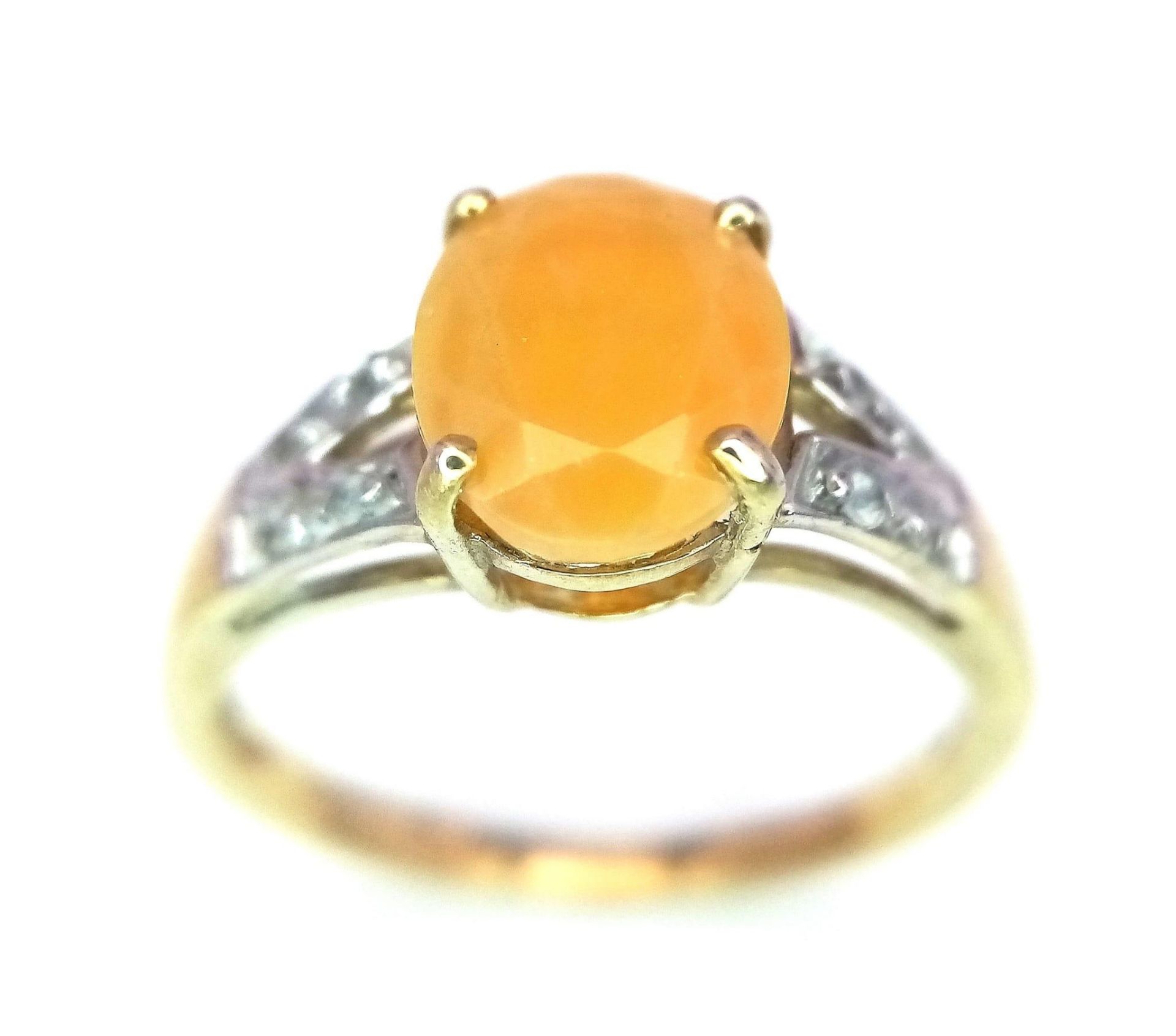 A 9K GOLD AGATE AND DIAMOND RING . 1.8gms size L - Image 2 of 8