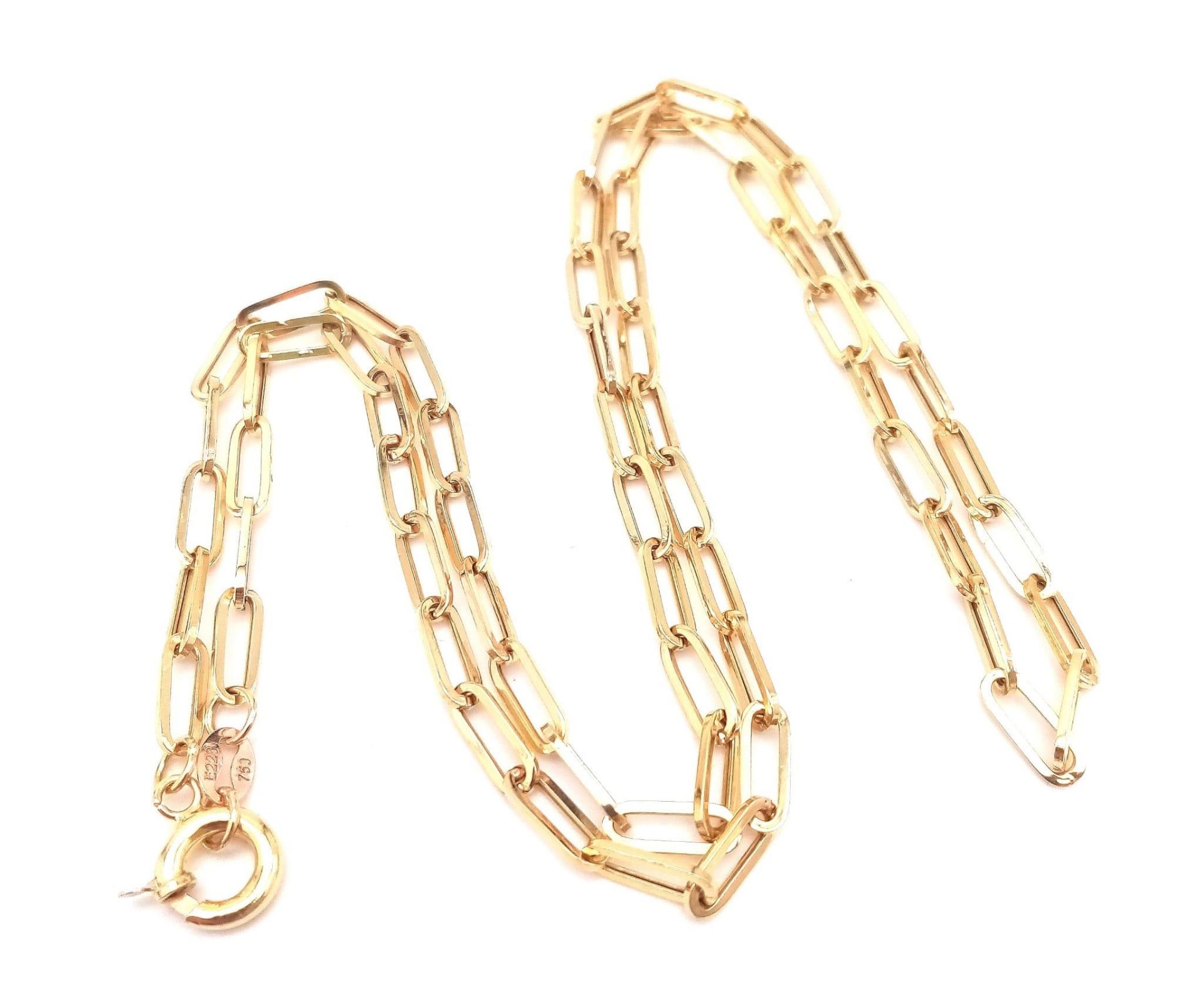 An 18K Yellow Gold Elongated Link Chain. 56cm length. 5.5g weight. - Bild 7 aus 9