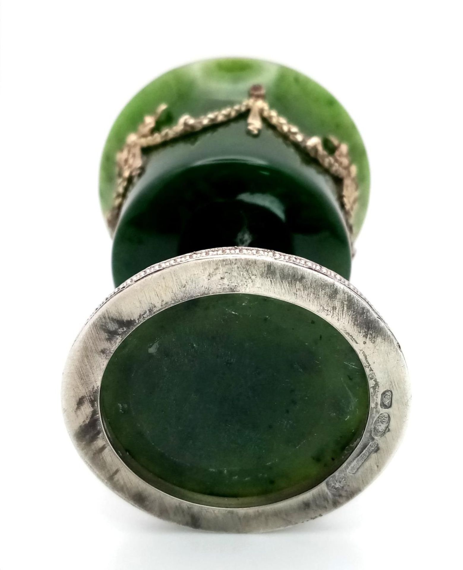 A Nephrite Jade Early 20th Century Cup with Applied Ribbons and Gems Set on Silver Feet with - Bild 4 aus 8