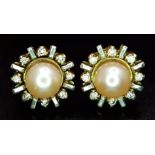 A PAIR OF 18K YELLOW GOLD DIAMOND & PINK PEARL STUD EARRINGS, WEIGHT 6.4G