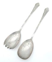 A set of 2 vintage sterling silver salad servers. Full hallmarks Sheffield, 1946. Total weight 180G.