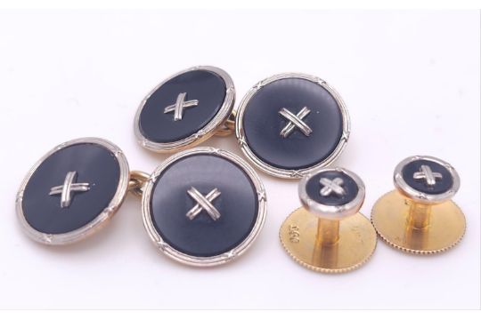 A Beautiful Set of Vintage Gold Cufflinks and Shirt Studs. 9k yellow gold bases with 18k white - Bild 2 aus 23