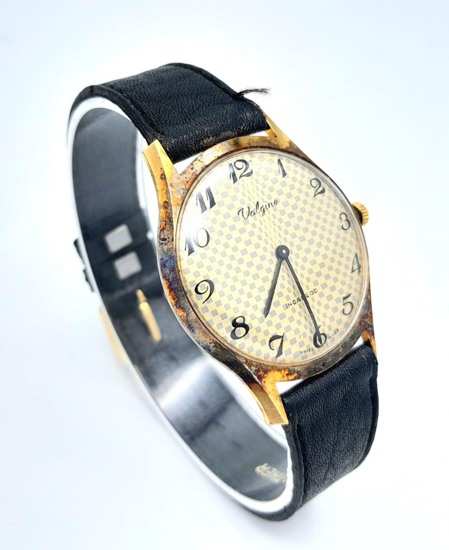 A Vintage Valgine Mechanical Gents Watch. Black leather strap. Gilded stainless steel case - 34mm. - Bild 2 aus 6