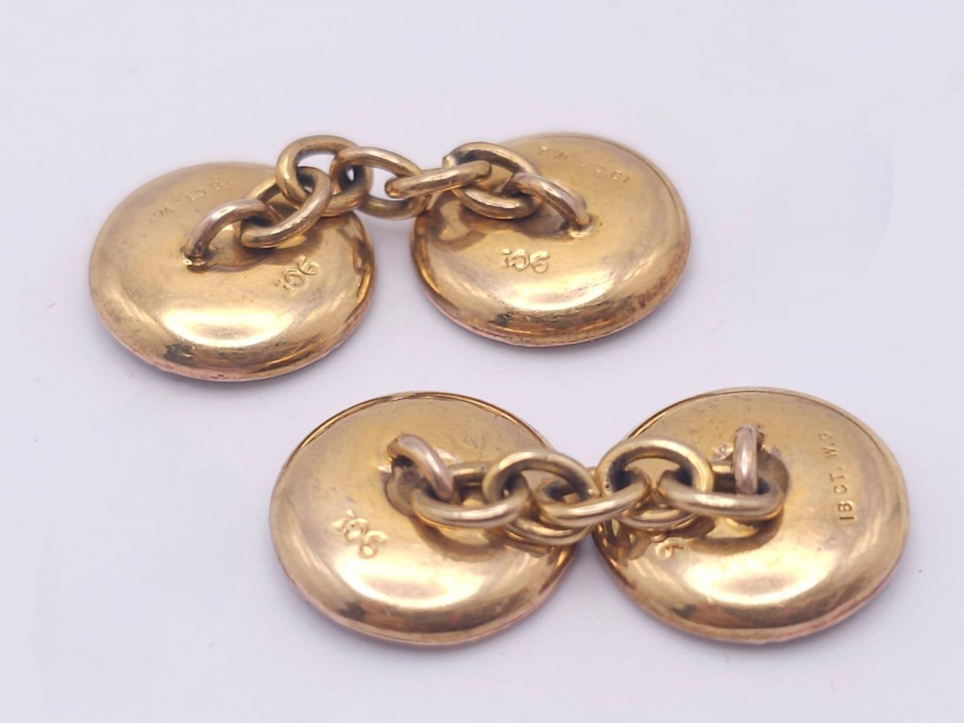A Beautiful Set of Vintage Gold Cufflinks and Shirt Studs. 9k yellow gold bases with 18k white - Bild 6 aus 23