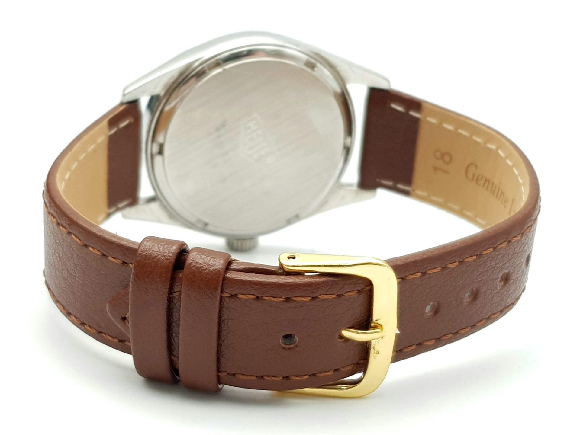 A Tag Heuer Automatic Gents Watch. Brown leather strap. Stainless steel case - 36mm. Silver tone - Image 4 of 7