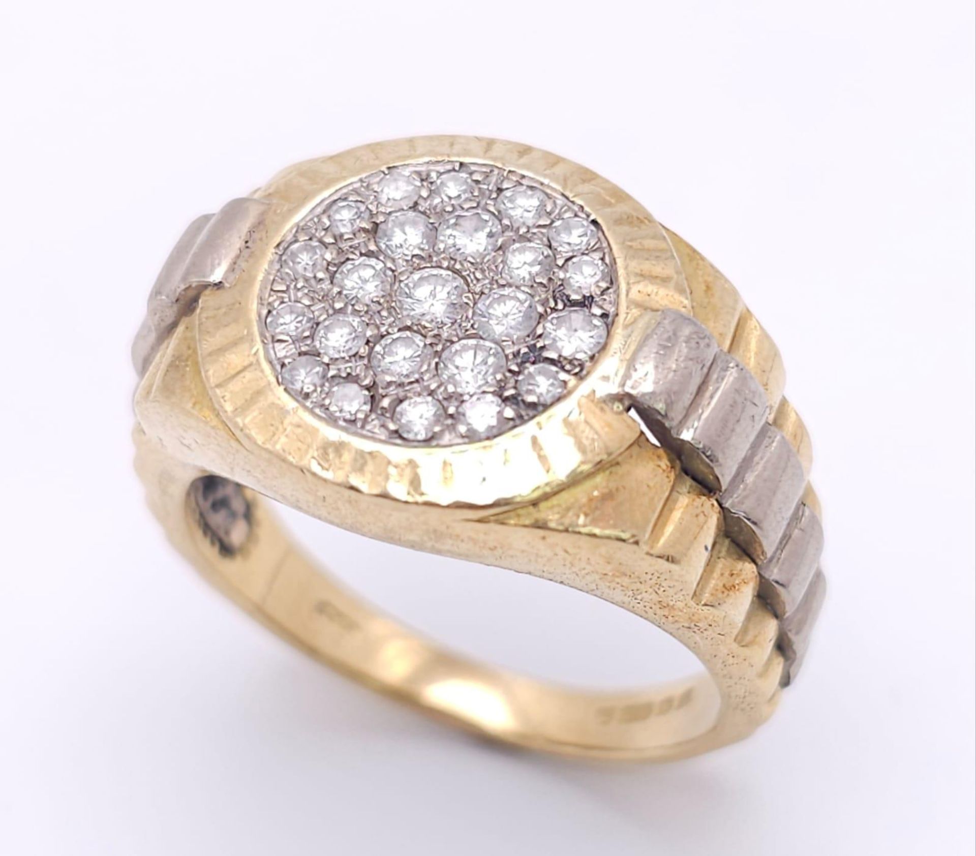 AN IMPRESSIVE 18K 2 COLOUR GOLD DIAMOND SET RING INSPIRED BY THE ROLEX DESIGN, APPROX 0.50CT - Bild 3 aus 13