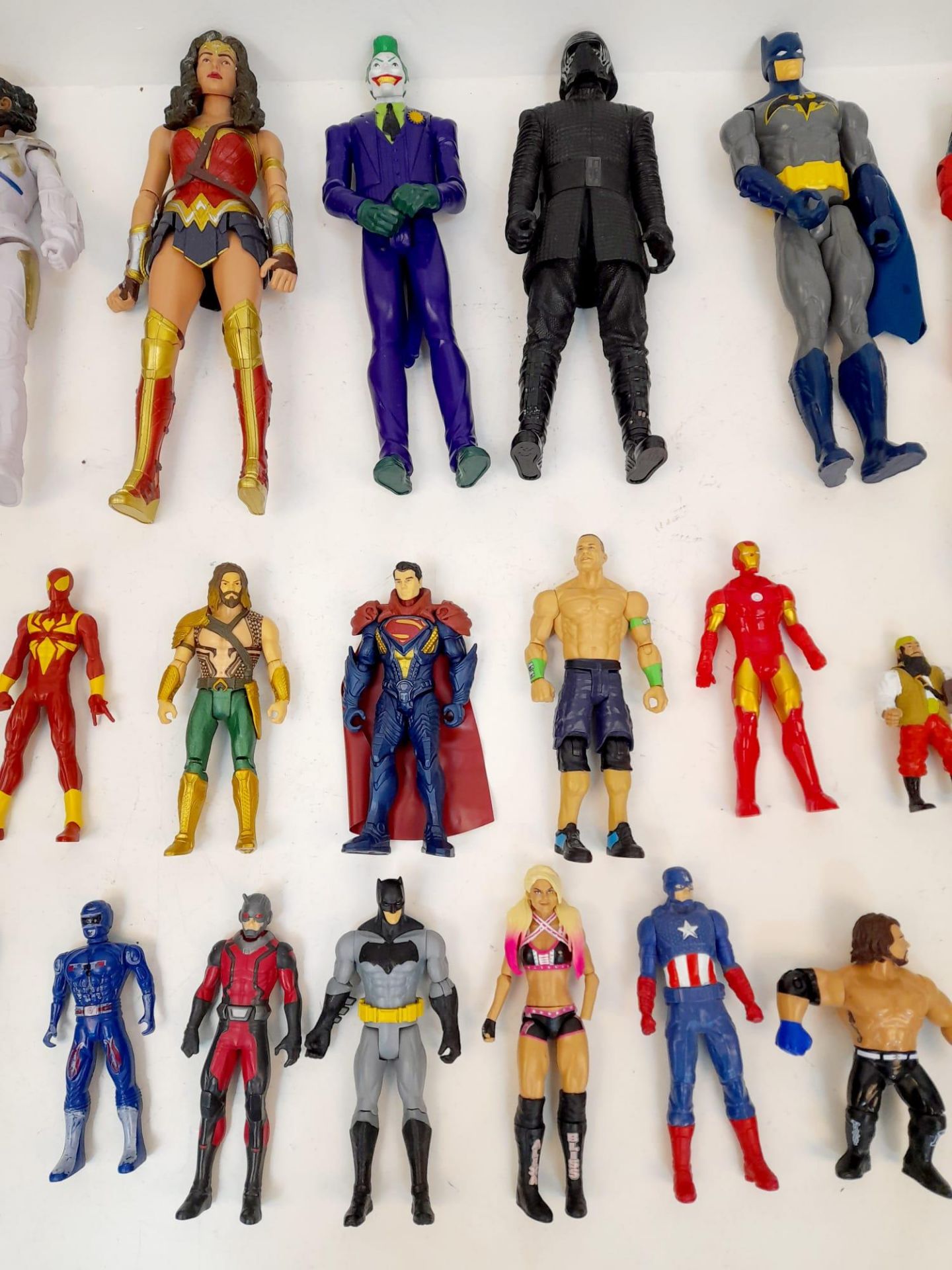 25 Marvel Superhero Figures. Different sizes. - Image 3 of 4