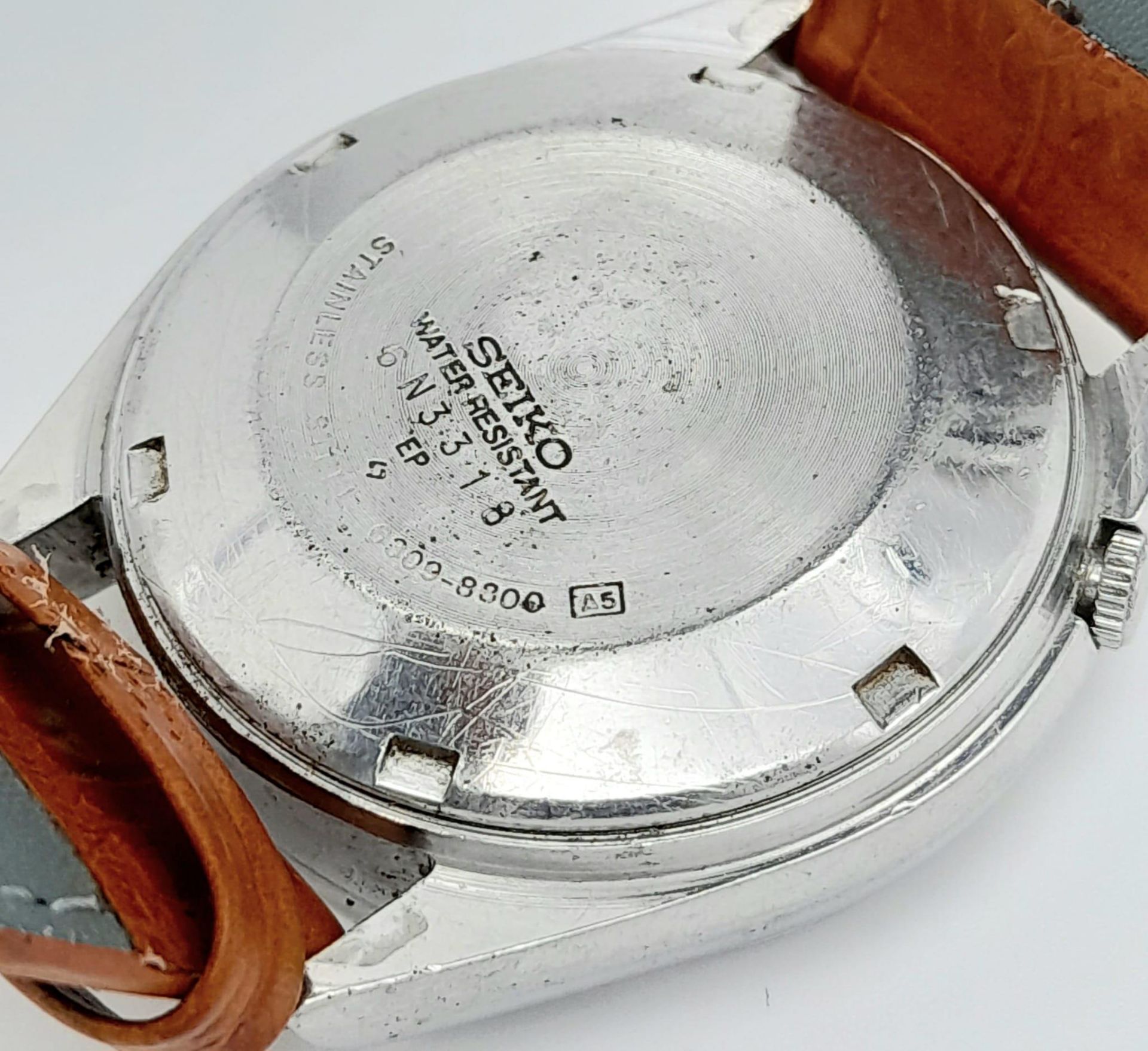 A Vintage Seiko 5 Automatic Gents Watch. Brown leather strap. Stainless steel case - 36mm. Dark grey - Bild 9 aus 11