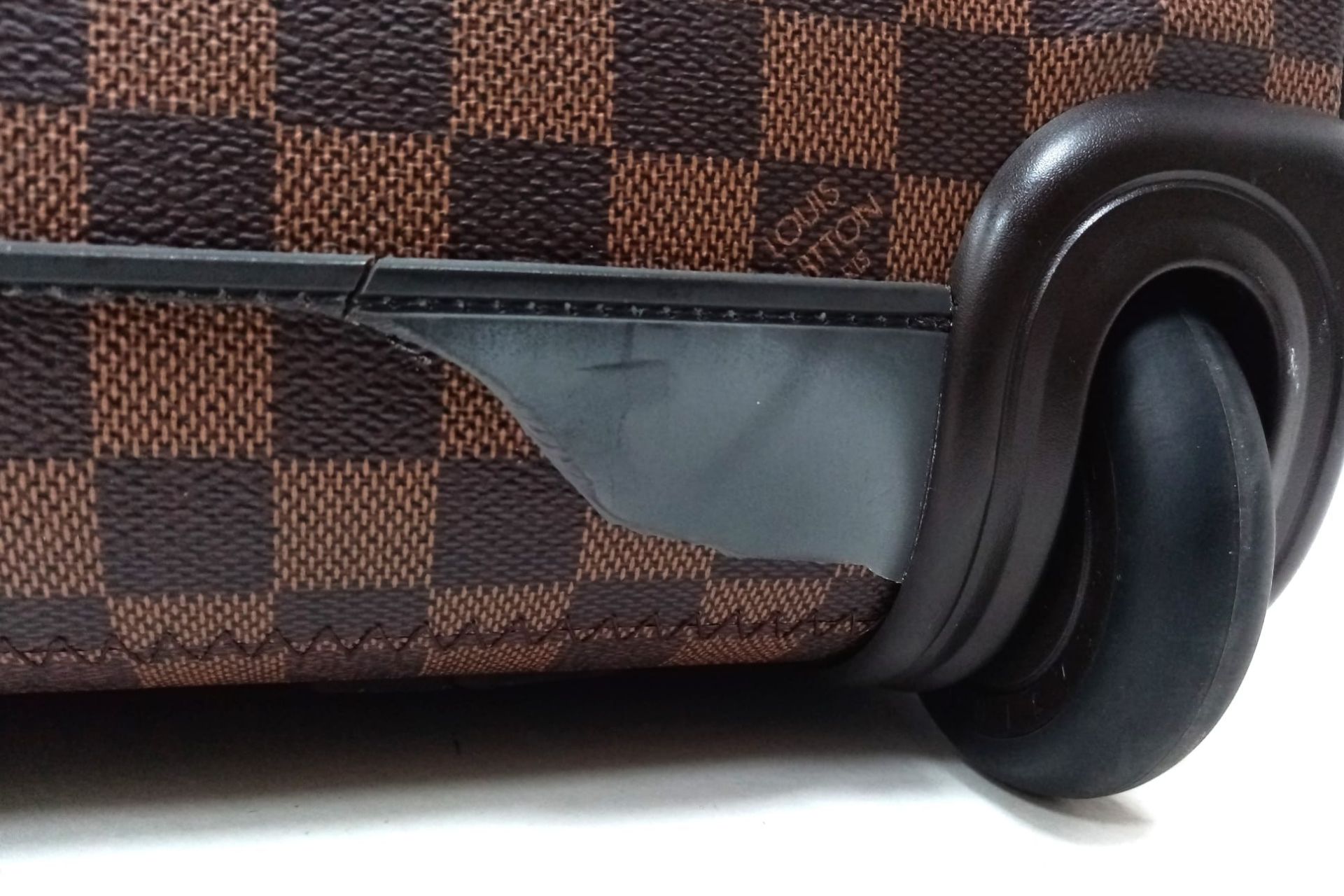 A Louis Vuitton Damier Ebene Eole Convertible Travel Bag. Leather exterior with gold-toned hardware, - Image 13 of 13