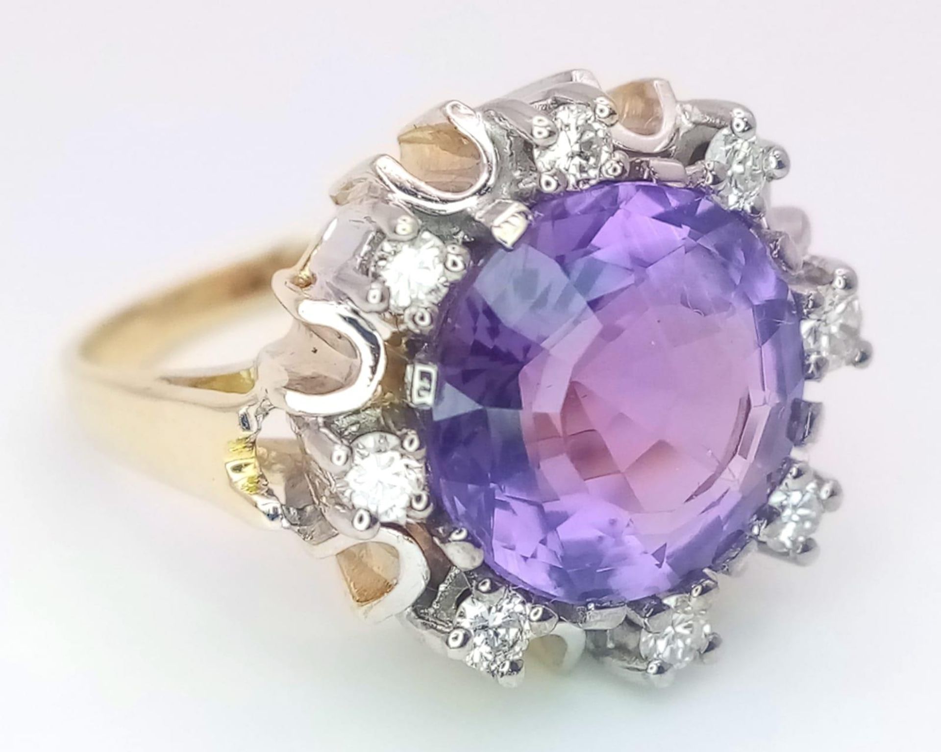 A Gorgeous 14K Yellow Gold Amethyst and Diamond Ring. Central round cut 5ct amethyst with a - Image 7 of 9