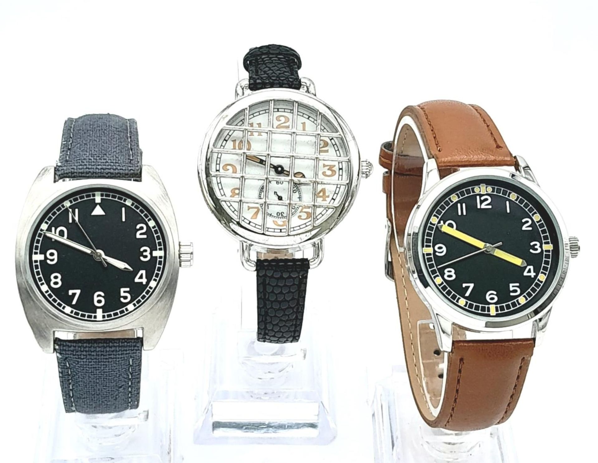 A Parcel of Three Military design Homage Watches Comprising; 1) Australian Army Officer Watch ( - Bild 2 aus 6