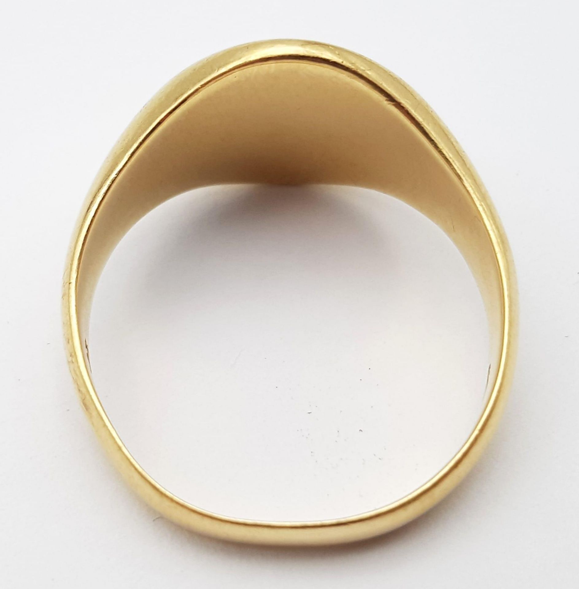 A Vintage 18K Yellow Gold Gents Signet Ring. Size X. 12.2g weight. - Bild 7 aus 9