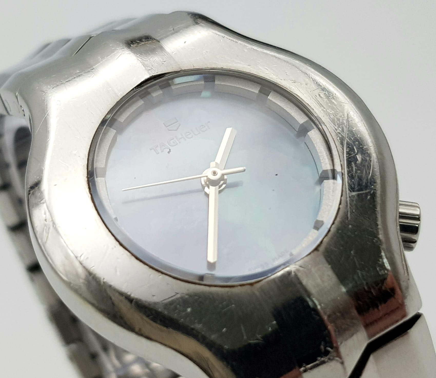 A Tag Heuer Alter Ego Quartz Ladies Watch. Stainless steel bracelet and case - 29mm. Mother of pearl - Image 3 of 7