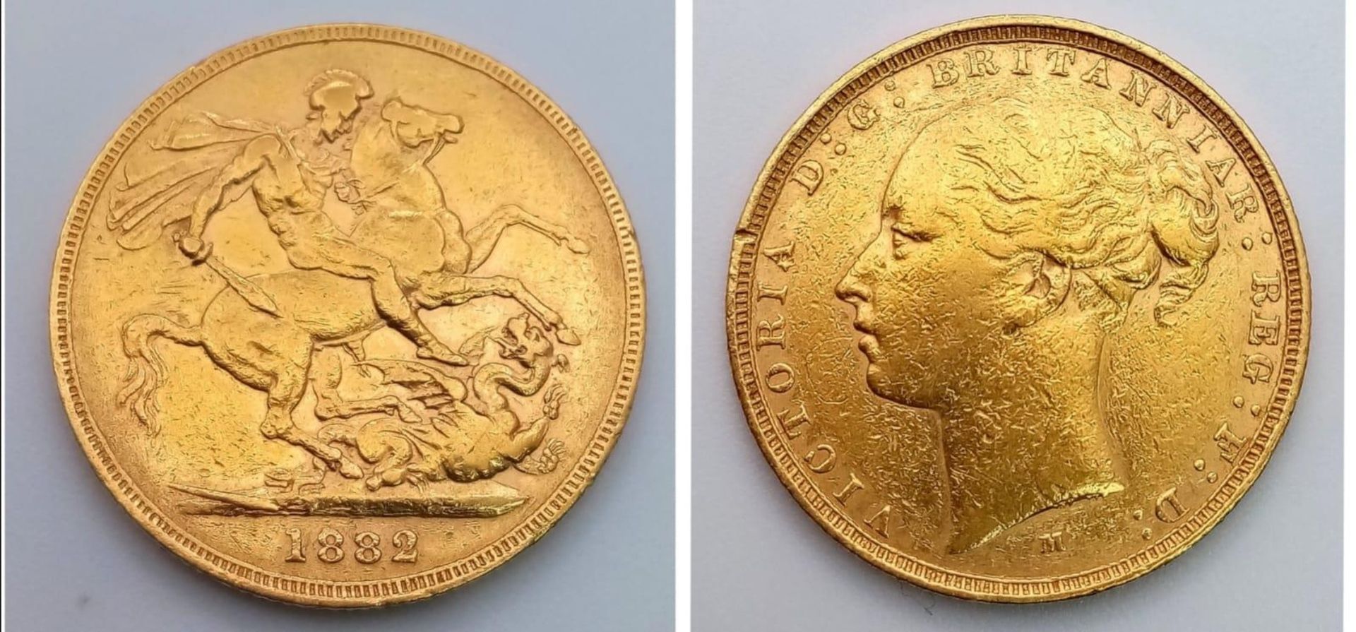 A 22K GOLD SOVEREIGN WITH YOUNG VICTORIA HEAD DATED 1882