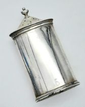 A vintage sterling silver sugar caster with full London hallmarks, 1941. Total weight 55.5G.