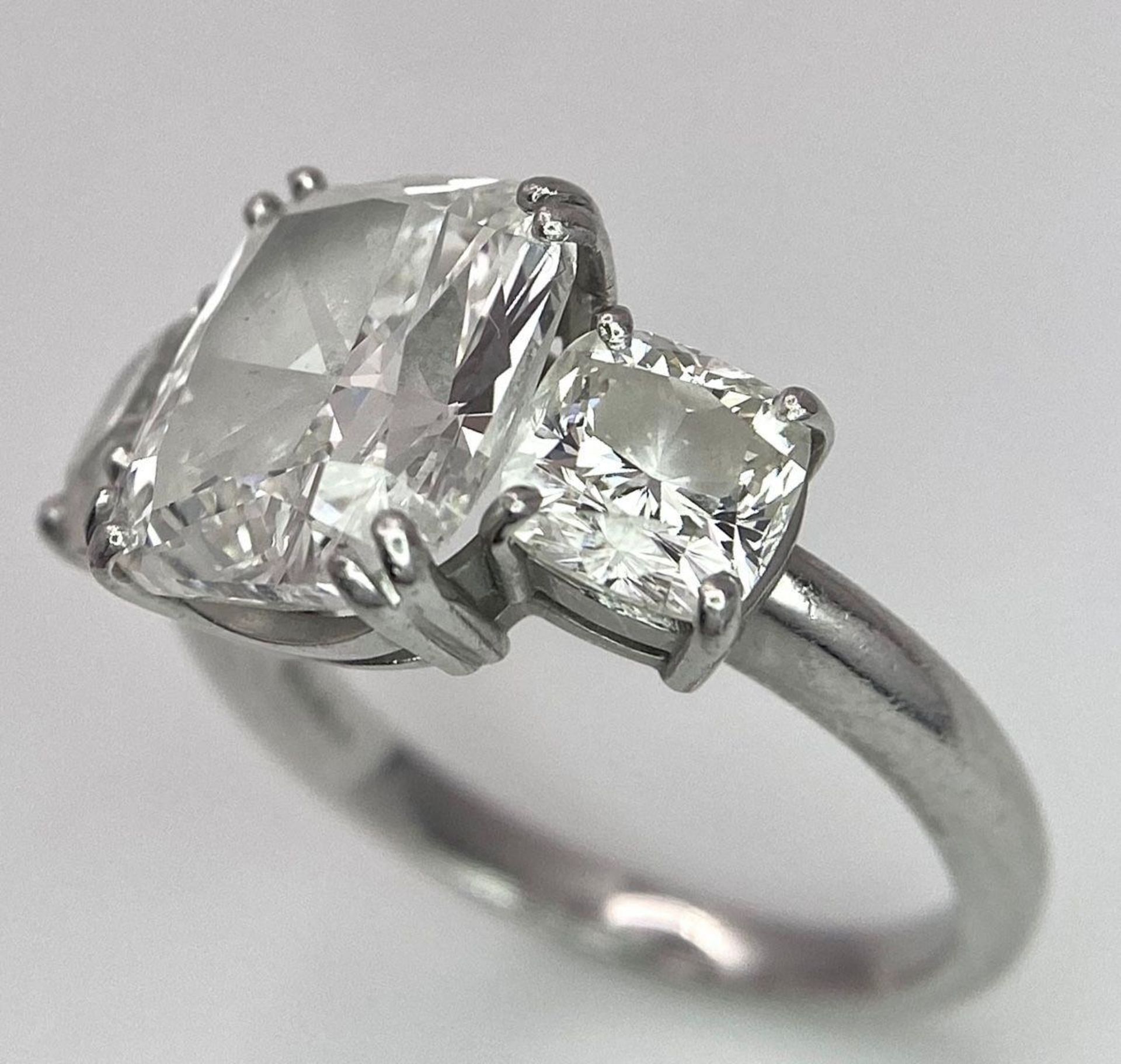A Breathtaking 4.01ct GIA Certified Diamond Ring. A brilliant cushion cut 4.01ct central diamond - Image 7 of 21