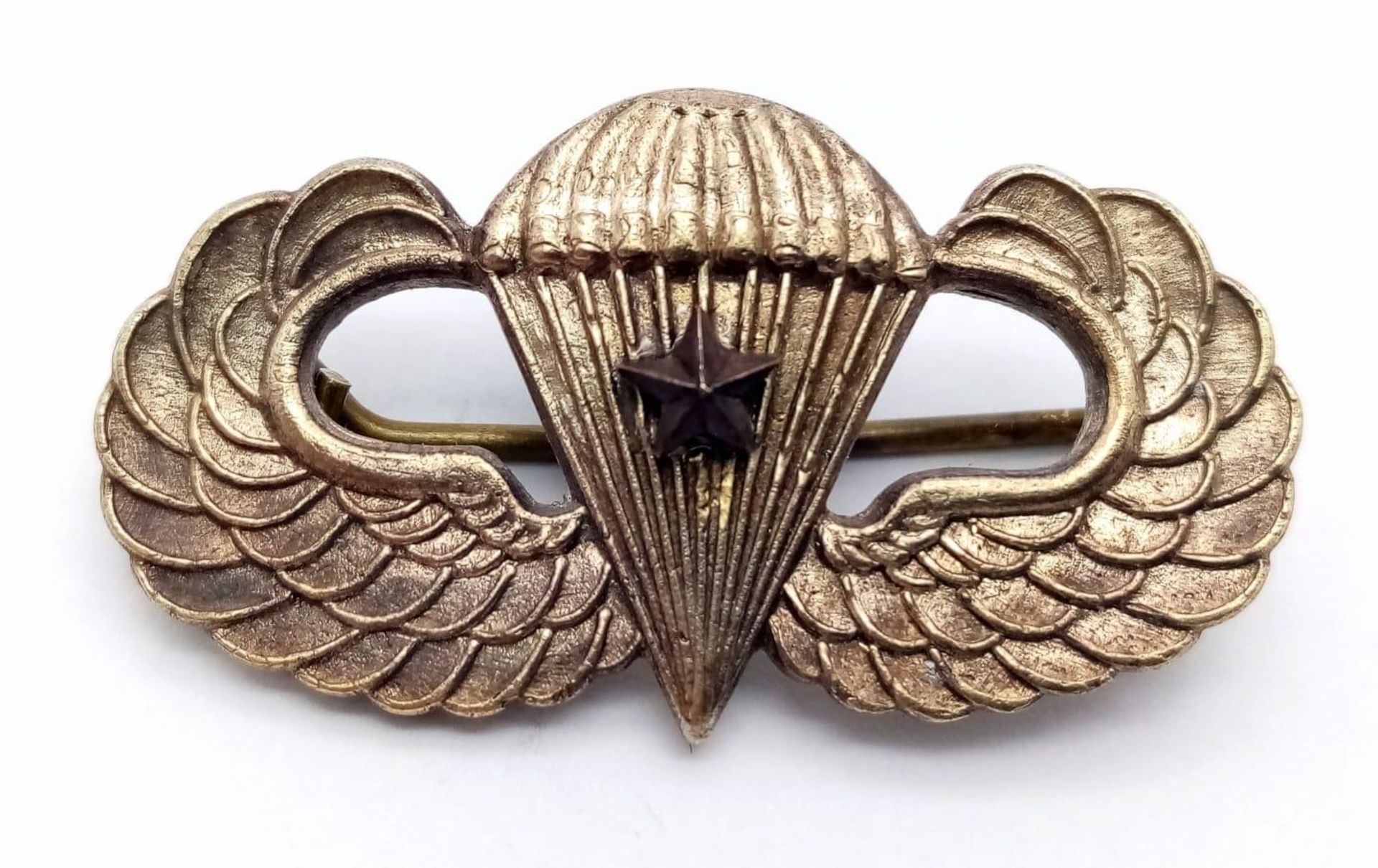 WW2 British Made US Paratroopers Wings with 1 Combat Star.
