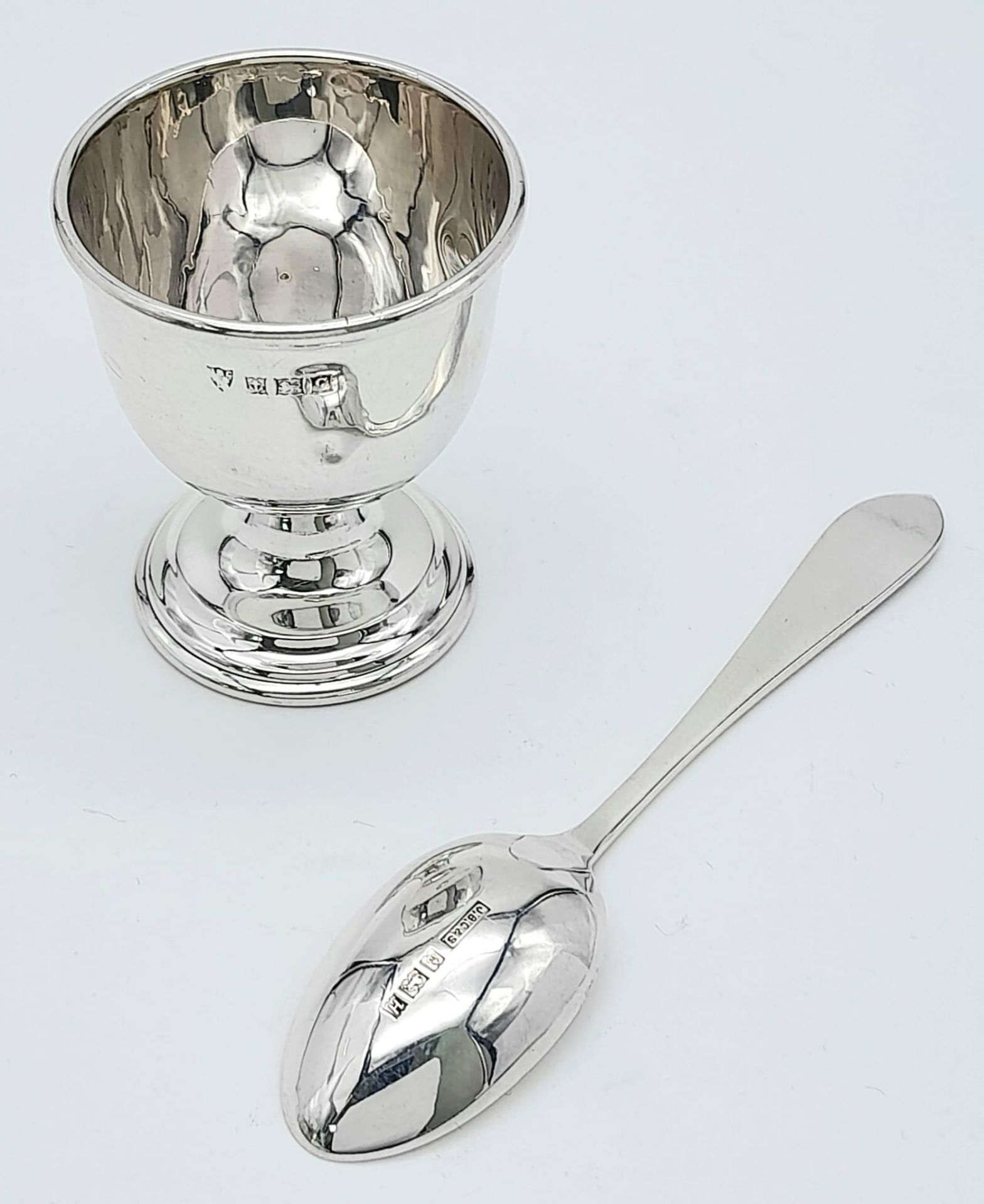 A Vintage Sterling Silver Egg Cup and Spoon. Birmingham hallmarks. 46g total weight. - Image 2 of 7