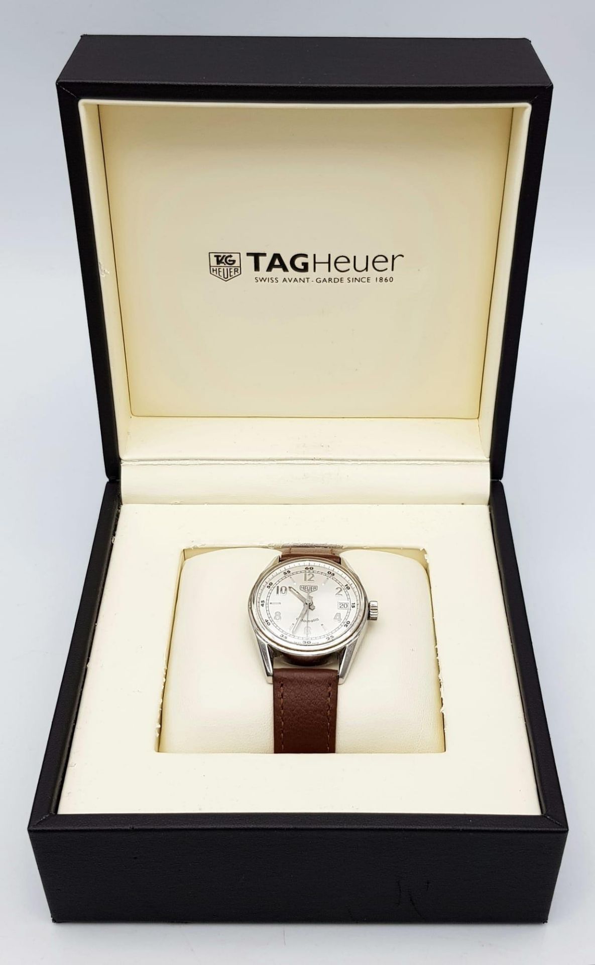 A Tag Heuer Automatic Gents Watch. Brown leather strap. Stainless steel case - 36mm. Silver tone - Image 6 of 7