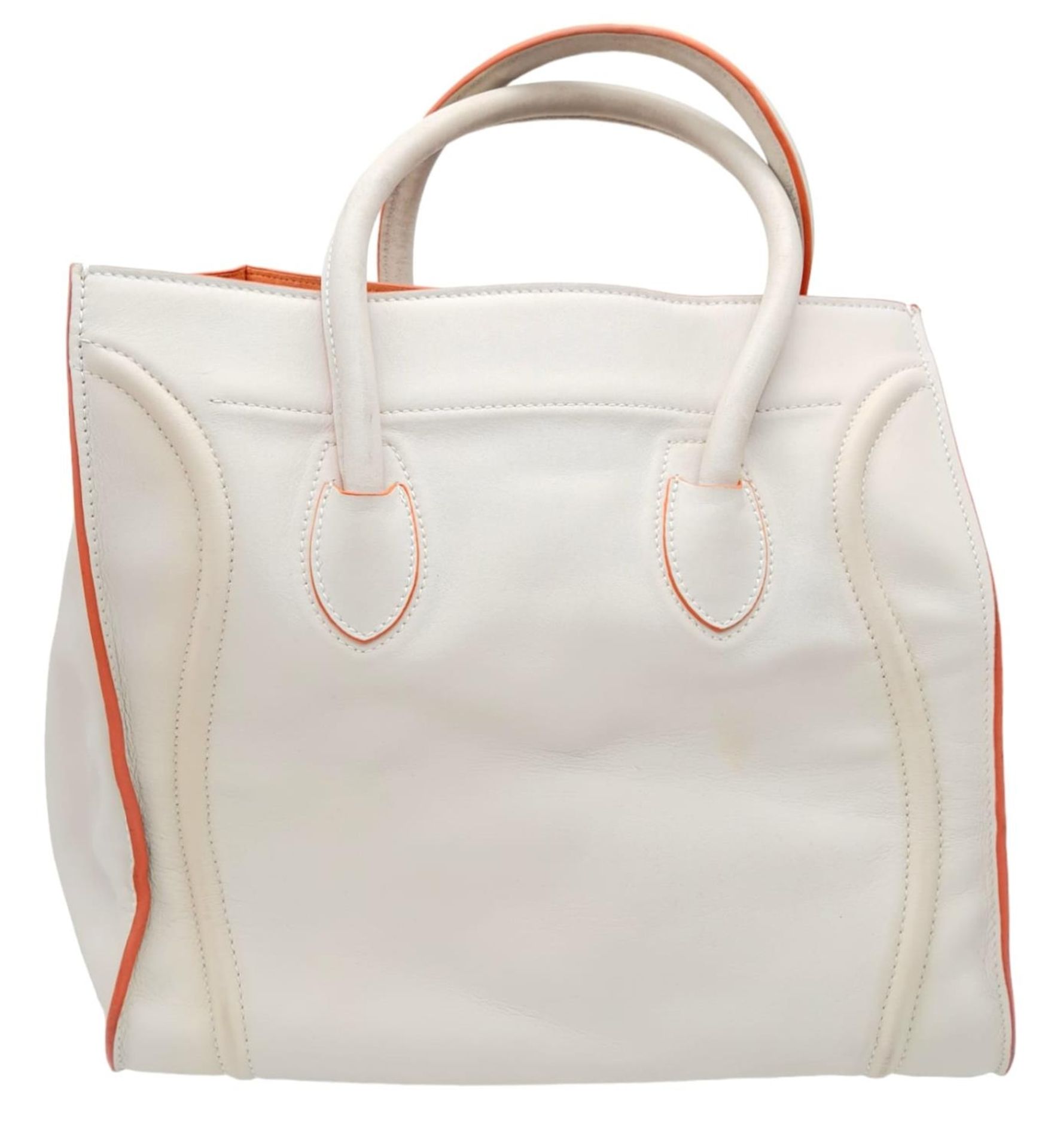 A Celine - Paris ladies tote bag , cream leather with orange interior, dimensions: 30 x 24 x 40 cm - Image 2 of 8