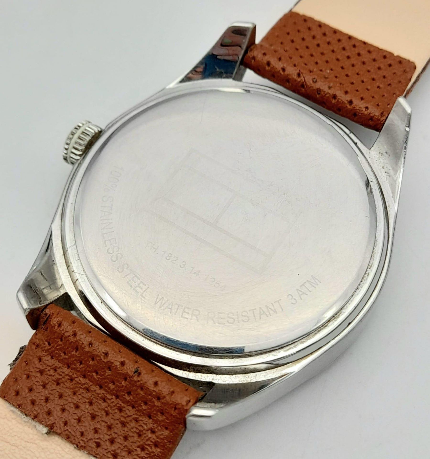 A Vintage Collectible Men’s Quartz Watch by Tommy Hilfiger. 40mm Case. New Battery Fitted March - Image 7 of 9