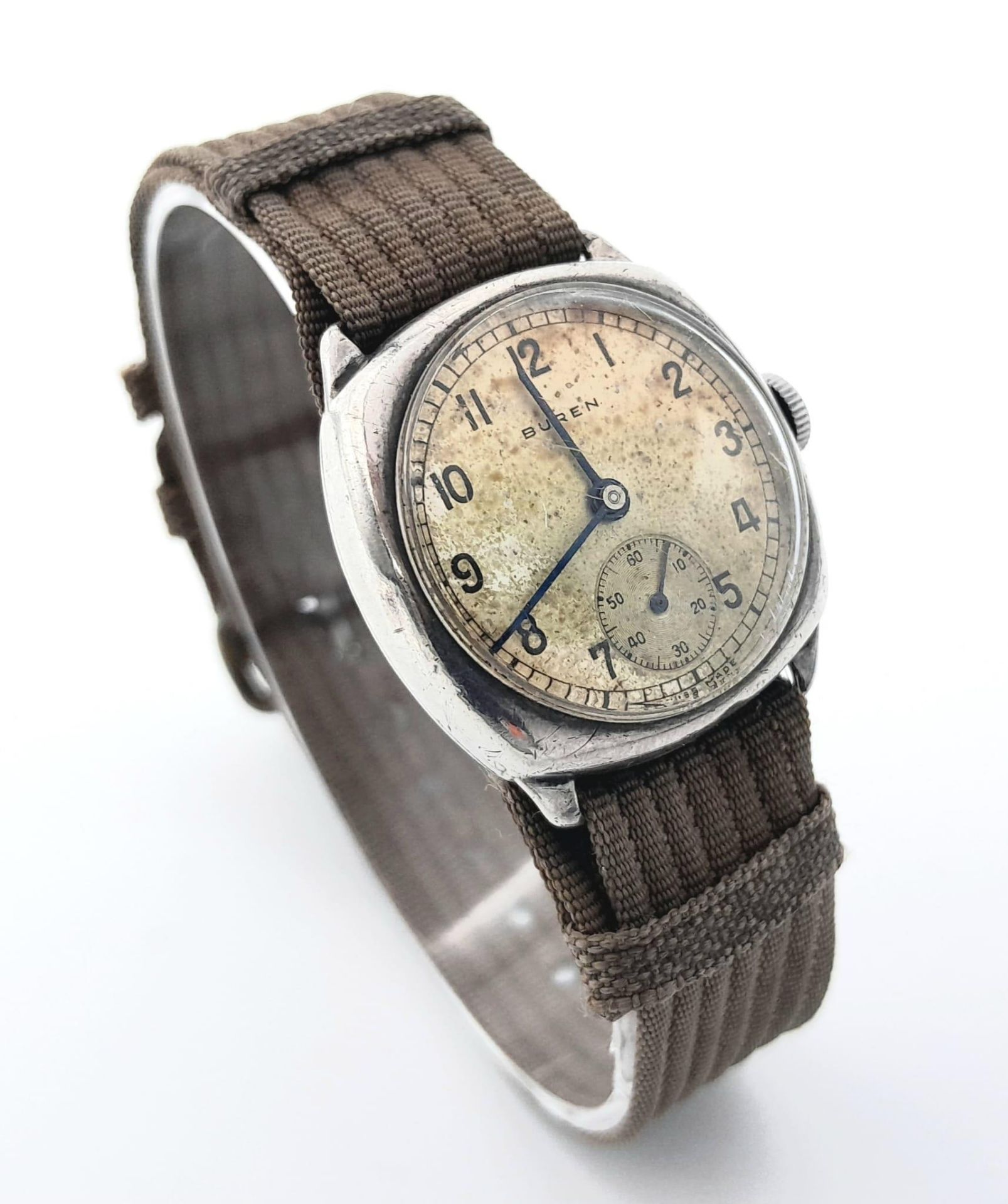 A Vintage Buren (1940s) Mechanical Gents Watch. Textile strap. Stainless steel case - 30mm. Patinaed - Image 3 of 5