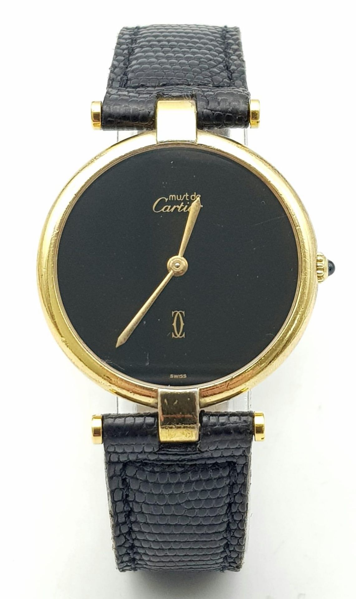A Vintage (1980s) Must de Cartier Gold Plated Quartz Ladies Watch. Black leather strap. Gold - Bild 2 aus 9