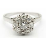 A LOVELY PLATINUM VINTAGE DIAMOND RING WITH APPROX 1.10CT OLD CUT DIAMONDS, WEIGHT 3.6G SIZE O