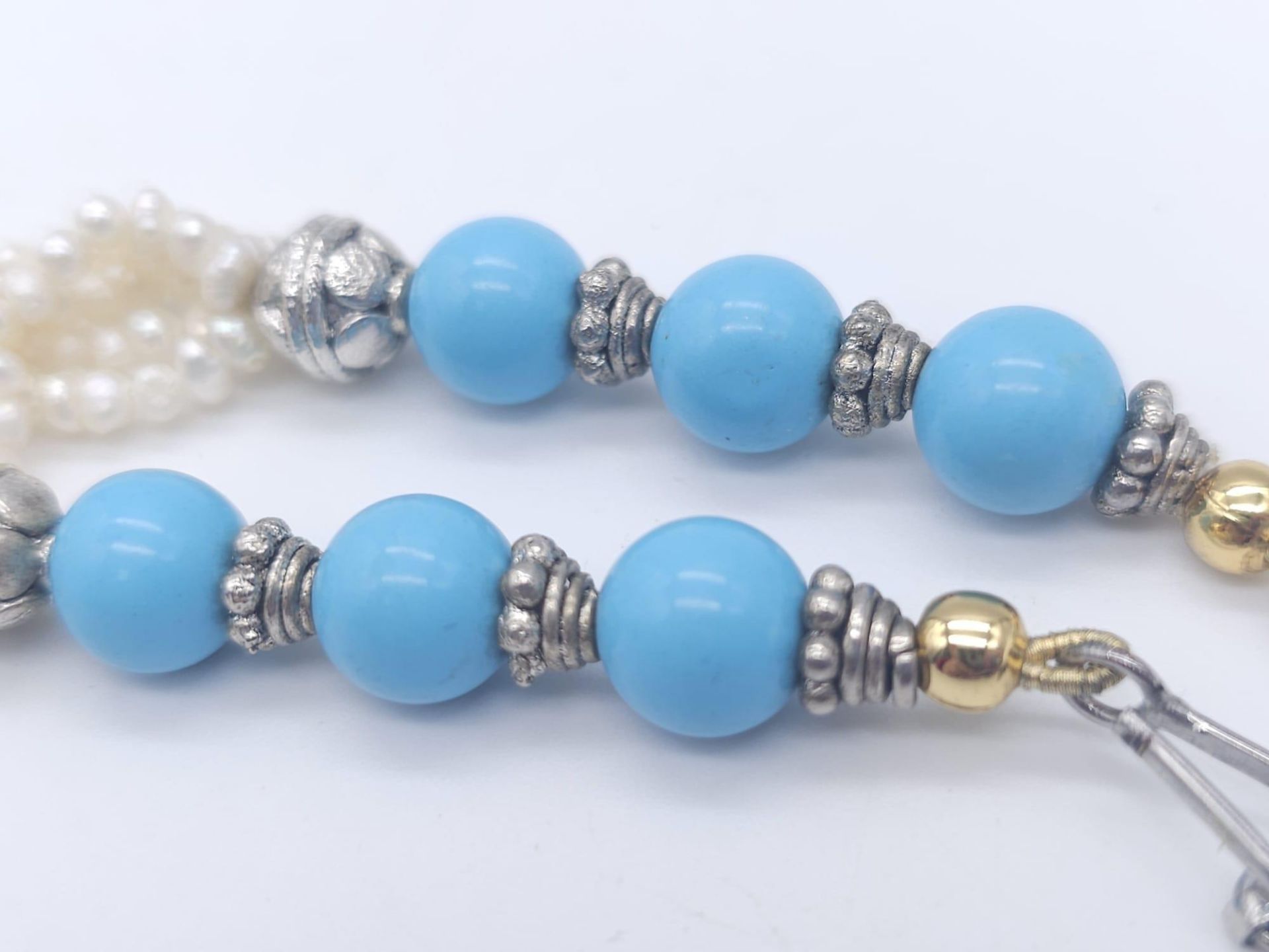 A Vintage Chalcedony and Four Strand Seed Pearl Necklace. With an art deco style drop pendant. - Image 6 of 7