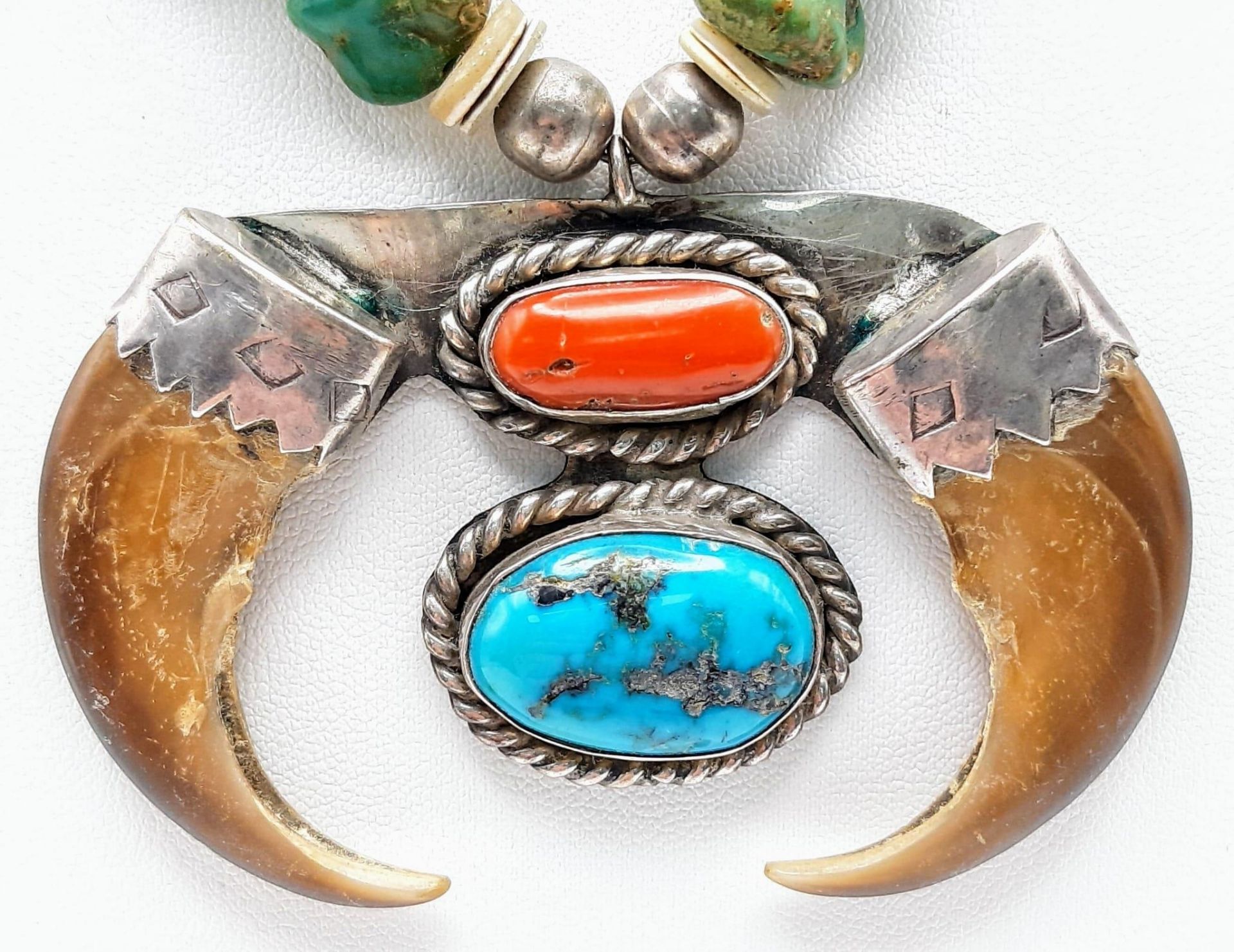 A Vintage Native American Indian Silver and Kingman Turquoise Necklace - with Grizzly Bear claws, - Image 2 of 4